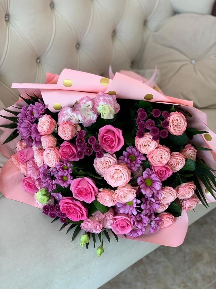 Букет цветов из: Хризантемы, Розы и Лизиантусы в Апастово