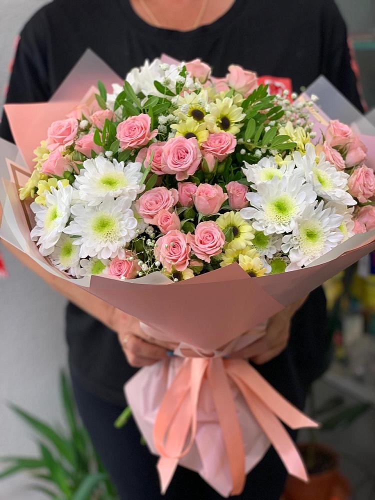 Букет цветов из: Розы и Хризантемы в Апастово