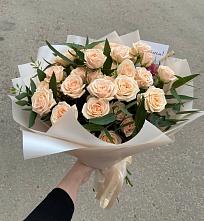 Букет Кремовые розы Латте в Апастово
