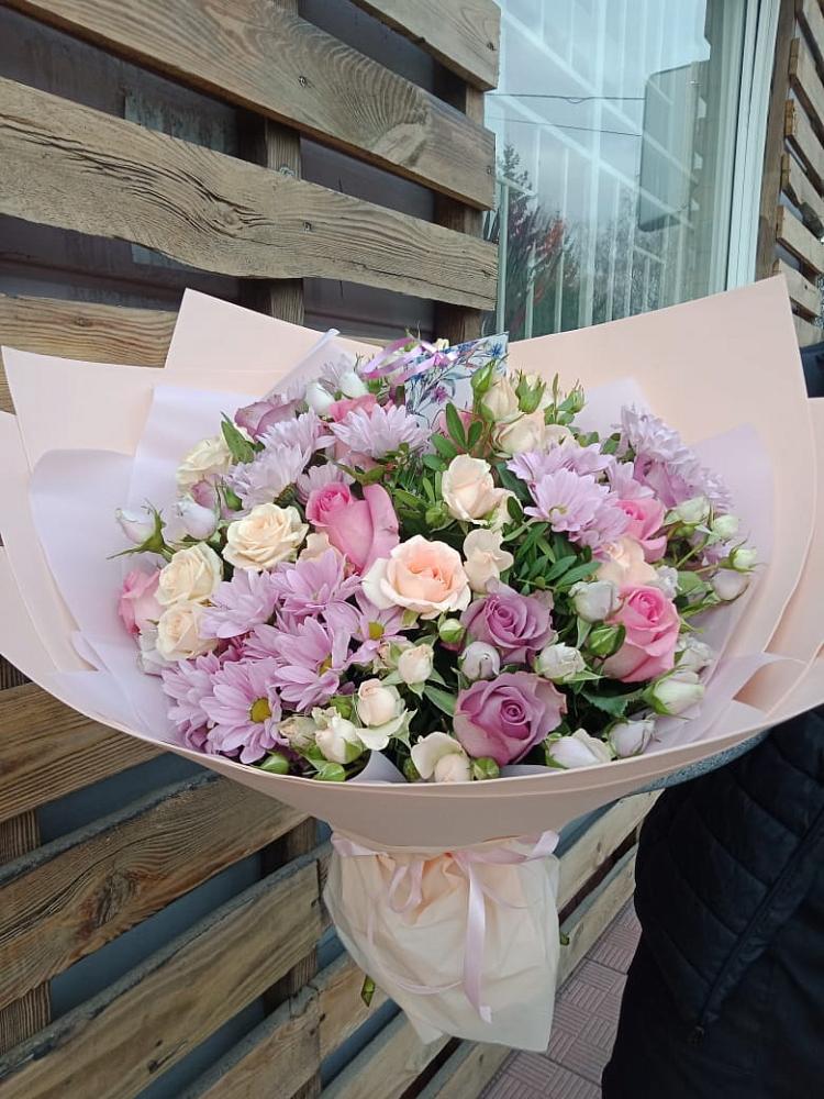 Букет цветов из: Розы и Хризантемы в Апастово