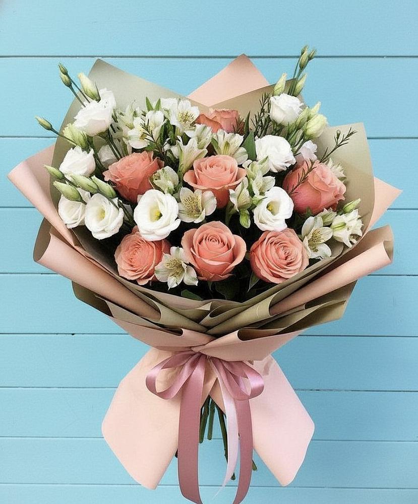 Букет цветов из: Розы, Альстромерии и Лизиантусы в Апастово