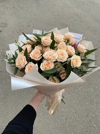 Букет Кремовые розы Латте в Апастово
