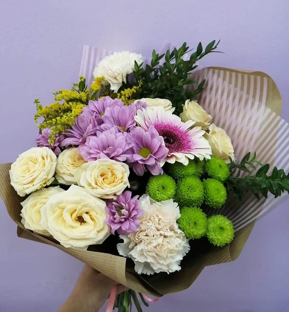 Букет цветов из: Хризантемы, Розы, Гвоздики и Герберы в Апастово