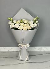 Букет цветов из:  Розы и Лизиантусы в Апастово